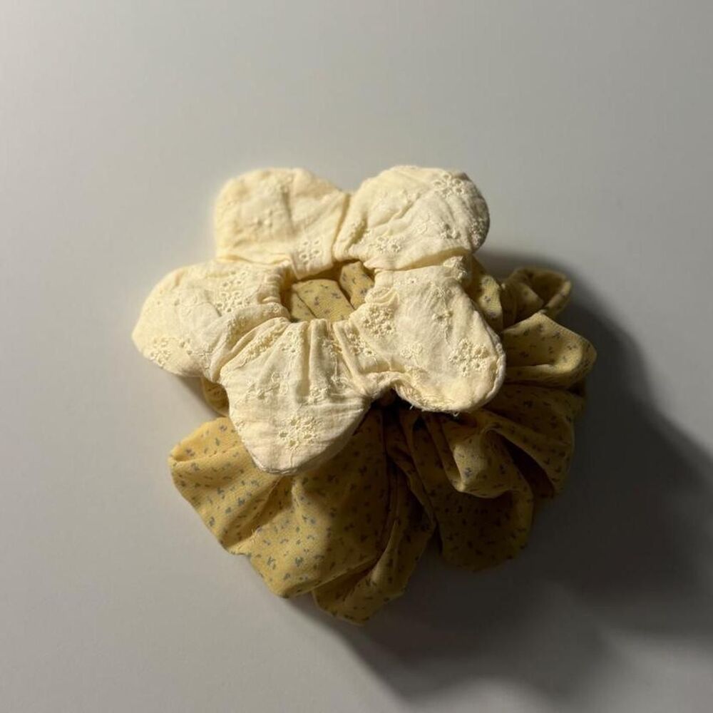 Cottage style floral scrunchie set